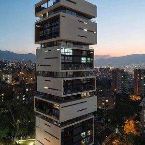 Meet your Posher, Emmanuel